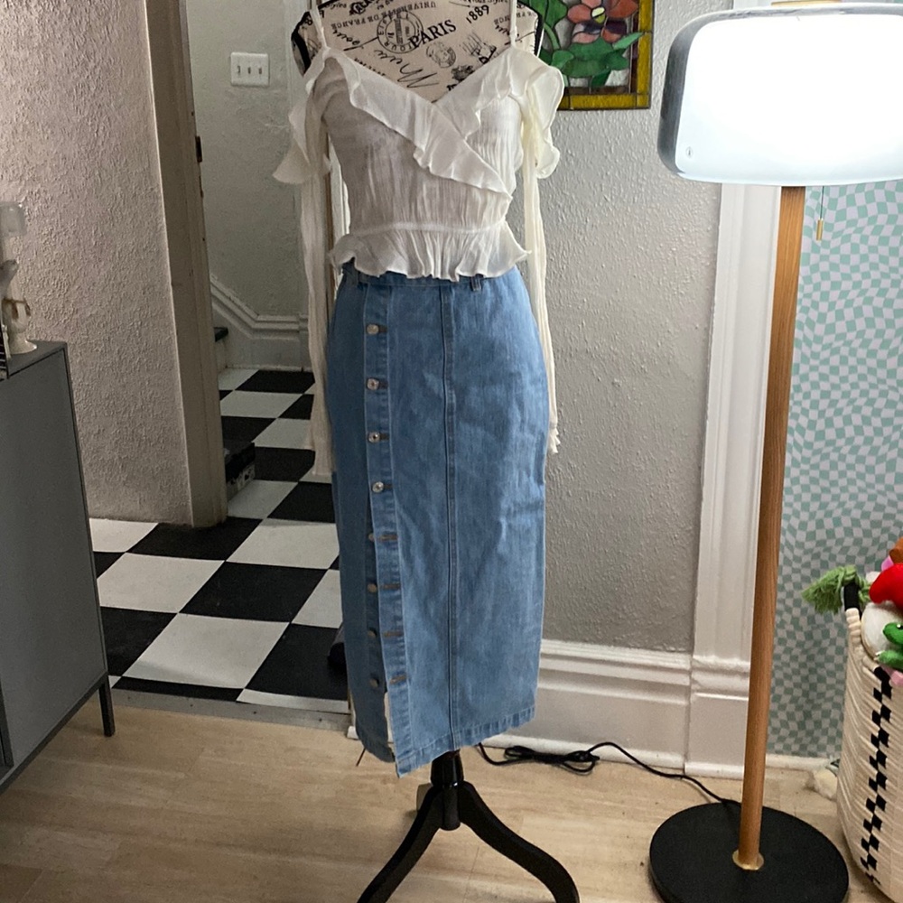 Maxi denim skirt size small EUC